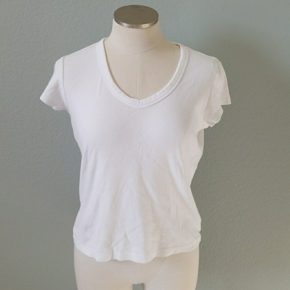 100% Cotton V-neck Tee Shirt Size Large
